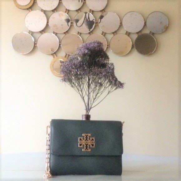 TORY BURCH BRITTEN CONVERTIBLE CROSS BODY - Picture 6 of 7